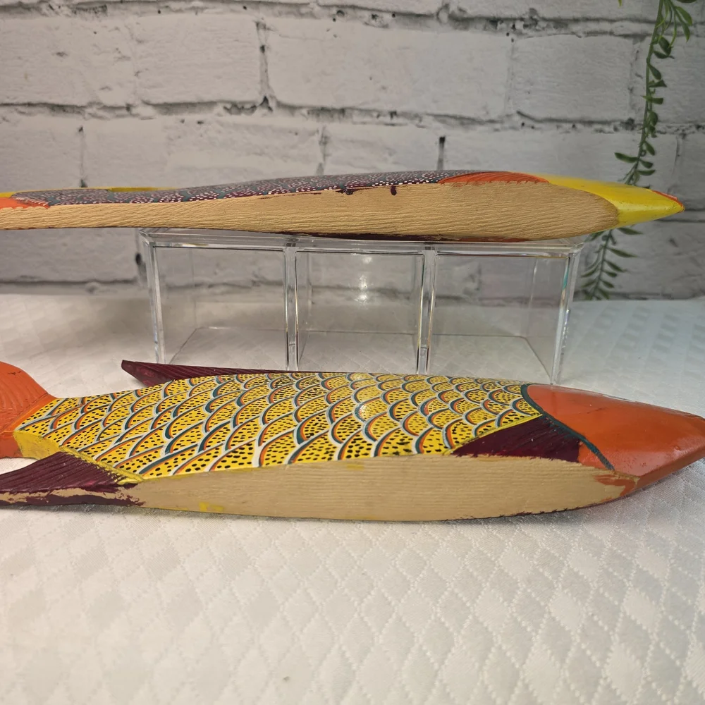 FOLK ART WOOD CARVED FISH SCULPTURE SET BRIGHT MEXICAN BEACH DECOR